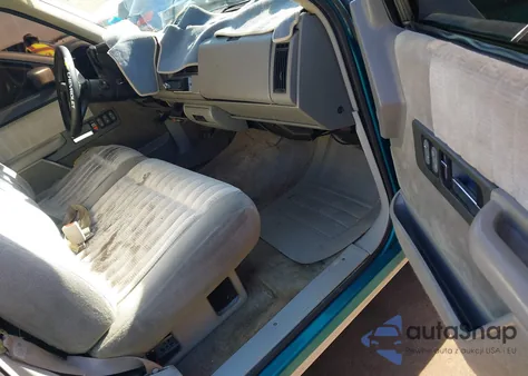 1993 Chevrolet Gmt-400 C1500 from USA, damaged, VIN 1GCDC14K6PZ186112